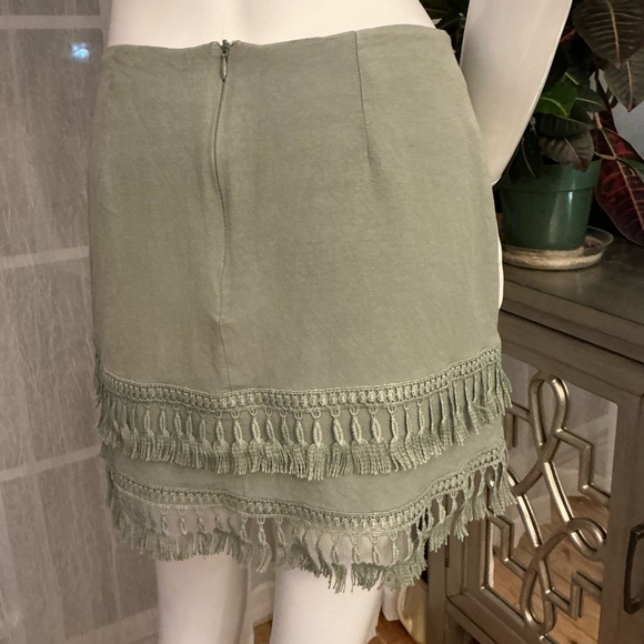 Lulus Sekera Sage Green Tassel Trim Fitted Mini Skirt Womans/Junior Size Small - Picture 6 of 16
